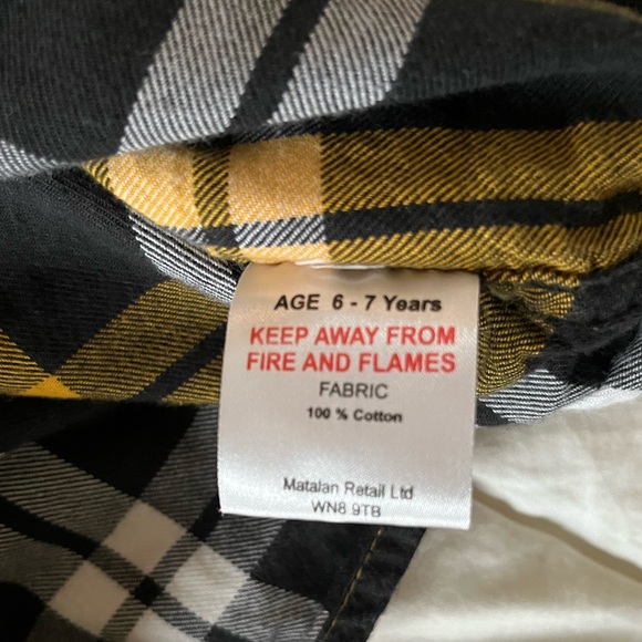Boys flannel button down, size 6-7 - Picture 6 of 7